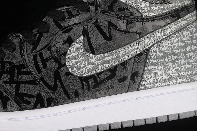 All categories Air Jordan Jordan series basketball shoes Air Jordan 1 High Air Jordan 1 High OG "Rebellionaire" AJ1 Joe 1 black and gray banned "Rebelionaire" high-top basketball shoes 555088-036
